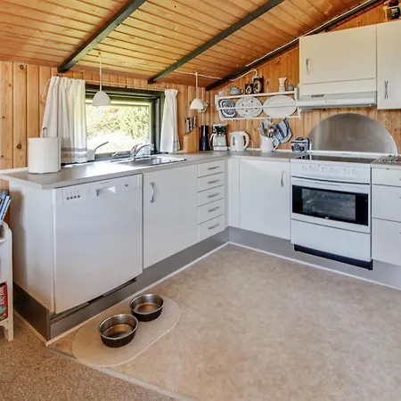 Holiday Srebrenka - 1-2km From The Sea By Interhome Casa vacanze